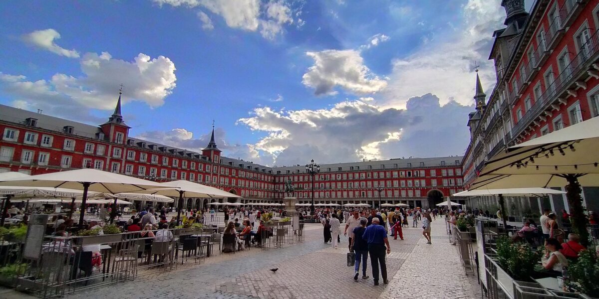 espanha-anuncia-lei-que-promove-a-igualdade-de-genero-na-politica-e-nos-negocios