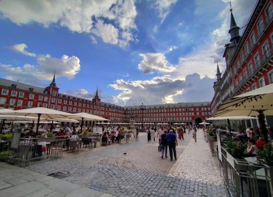 espanha-anuncia-lei-que-promove-a-igualdade-de-genero-na-politica-e-nos-negocios