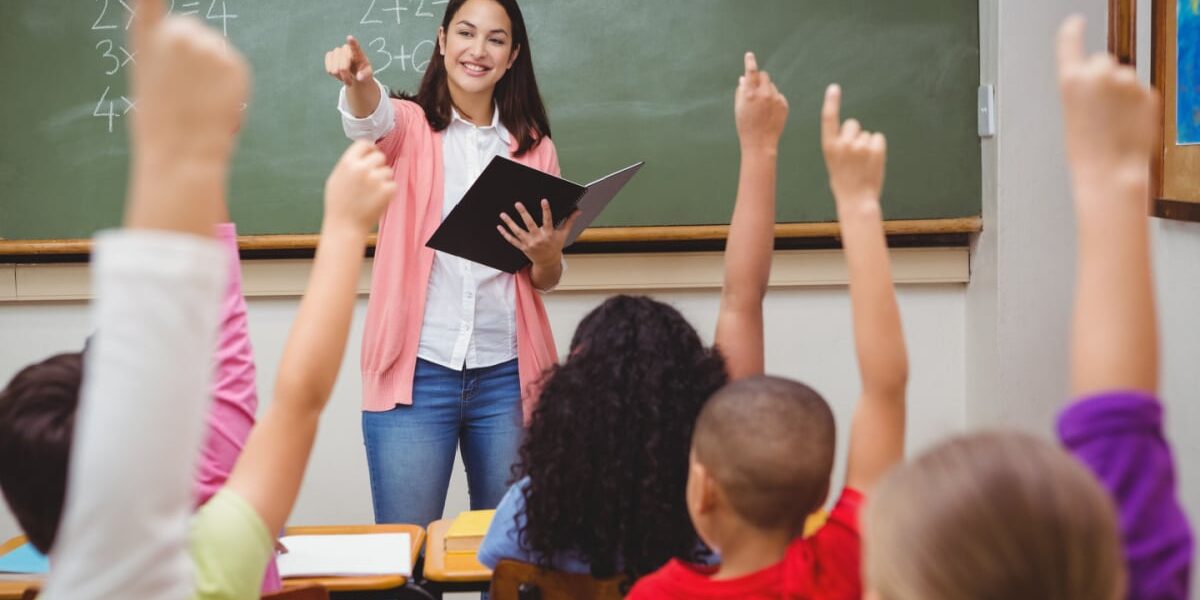 confira-a-idade-para-aposentadoria-de-professores-de-acordo-com-a-nova-regra