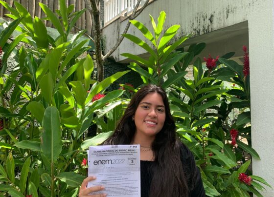 12-horas-de-estudo-por-dia,-‘caderninho-do-erro’-e-mais-de-150-redacoes:-jovem-nota-mil-no-enem-e-1o-lugar-em-medicina-da-uff