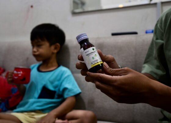 india-prende-diretor-e-quimicos-de-farmaceutica-de-xarope-que-matou-19-criancas-no-uzbequistao