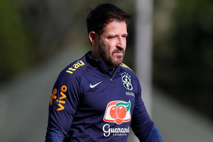 Técnico da Seleção Brasileira explica convocação de jogadores do Palmeiras