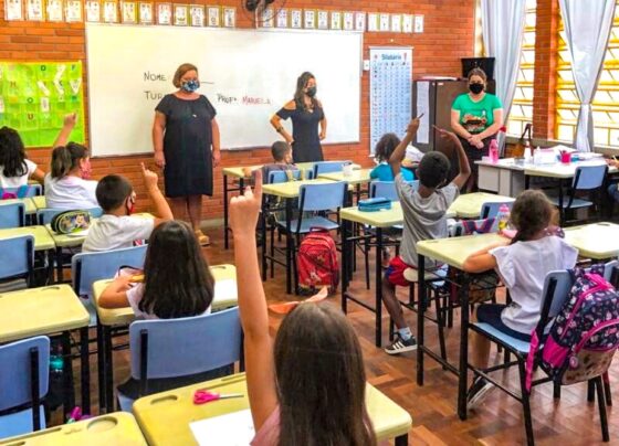 professores-saem-mais-preparados-da-faculdade-quando-fazem-cursos-presenciais,-e-nao-a-distancia,-opinam-docentes