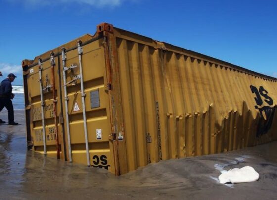 os-objetos-estranhos-que-aparecem-misteriosamente-nas-praias