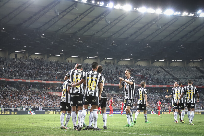 Lucro do Atlético-MG quase dobra com jogos no Mineirão