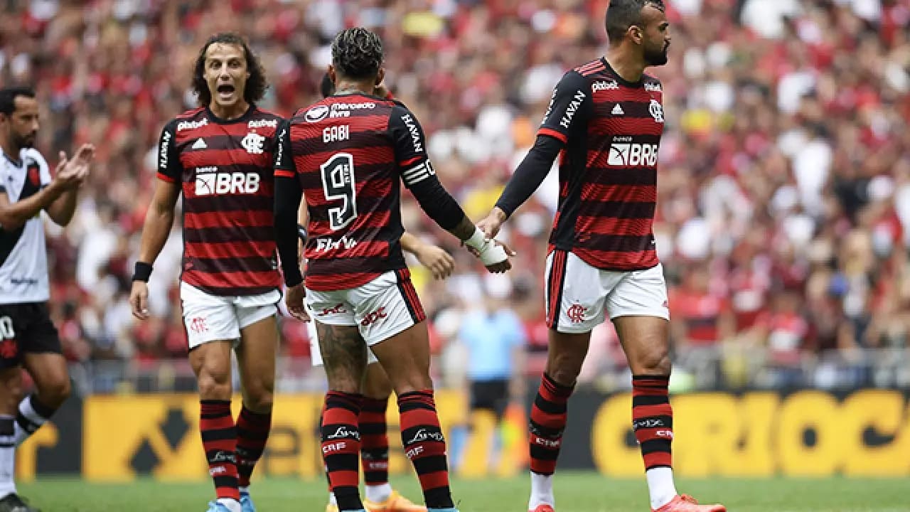 Ídolo do Flamengo mostra otimismo e garante: “Vai voltar a chegar na frente”