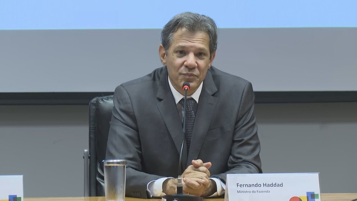 Haddad diz que violação de sigilo fiscal ‘não pode acontecer na Receita’ e que tomará decisão ‘cabível’ sobre Feitosa