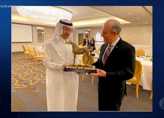 flavio-dino-diz-que-pf-vai-investigar-caso-das-joias-presenteadas-pela-arabia-saudita