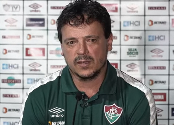 fernando-diniz-explica-opcao-por-manter-alexsander-na-lateral