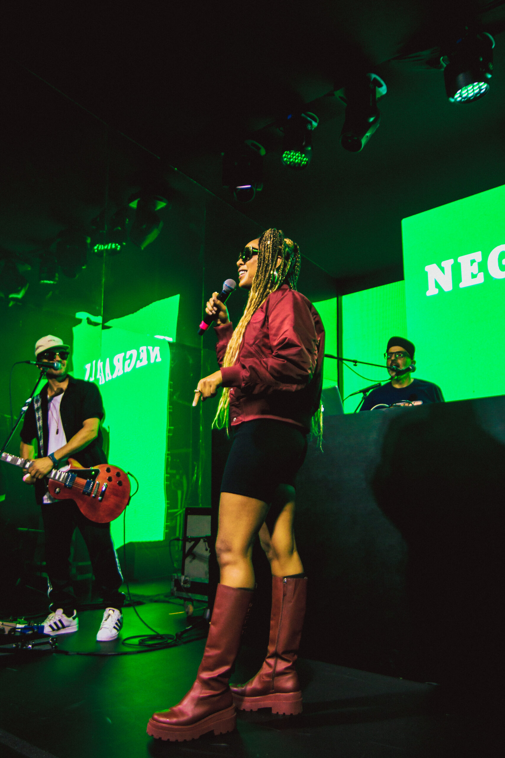 Negra Li agita palco Heineken no Festival GRLS com sucessos no repertório