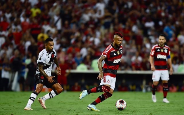 Flamengo lidera Cariocão mesmo com derrota; veja classificação atualizada após jogos do domingo