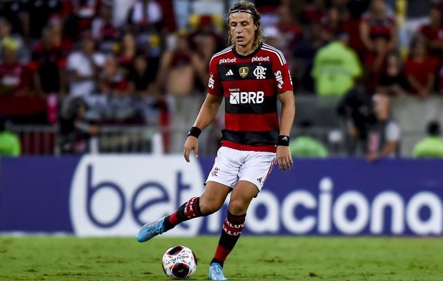 David Luiz deixa Maracanã mancando e é dúvida no Flamengo contra Fluminense
