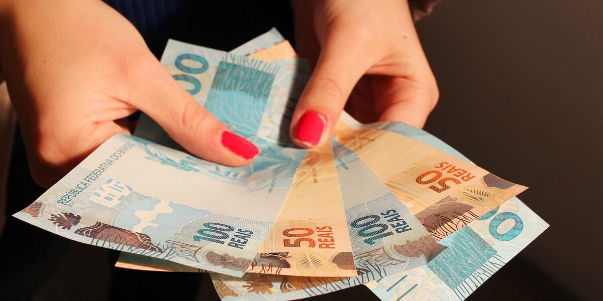 com-renda-em-alta,-brasileiro-que-ganha-menos-que-um-salario-minimo-deixara-de-ser-maioria