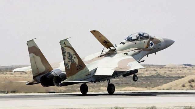 Pilotos de caça de Israel se negam a treinar em protesto crescente contra governo