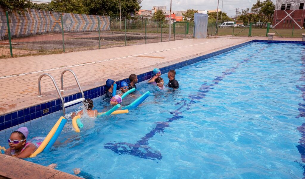 alunos-de-esportes-aquaticos-da-cidade-do-saber-voltam-as-aulas