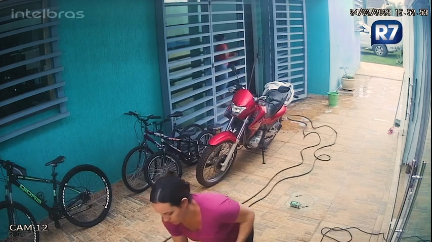 Mulher é eletrocutada ao encostar em fio descampado no Entorno do DF