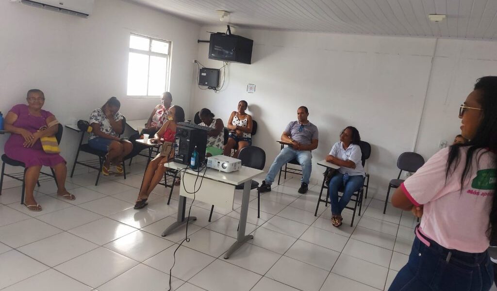 semu-realiza-palestra-sobre-empoderamento-feminino-no-cras-verdes-horizontes