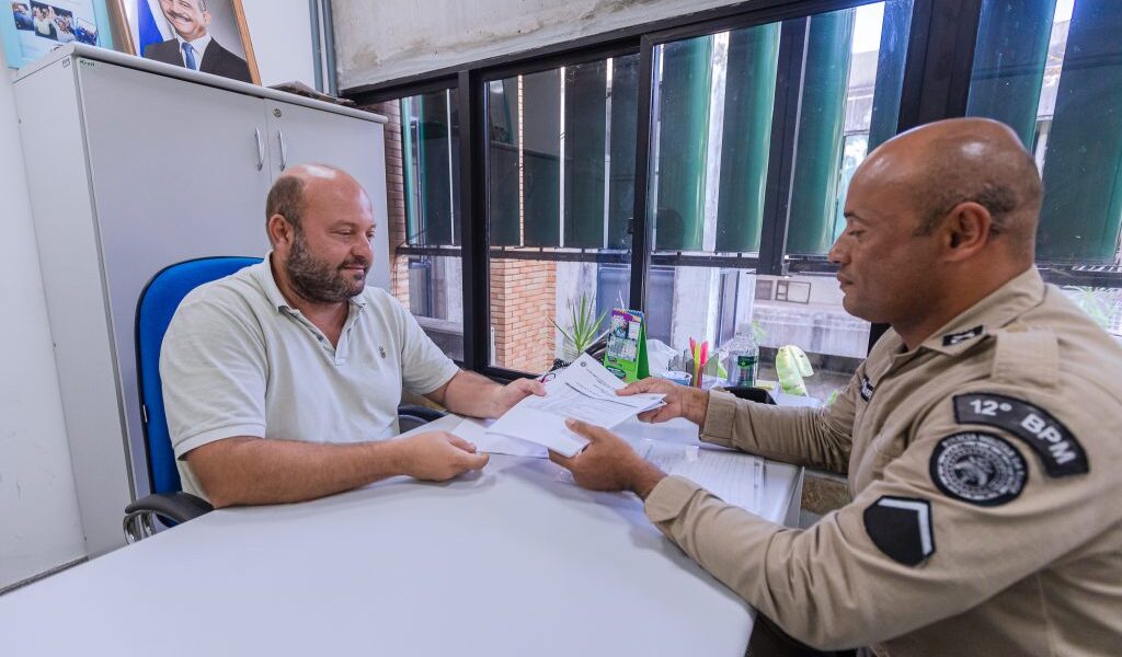 gestor-da-serin-recebe-representante-do-12o-bpm-ba-para-tratar-do-proerd-2023