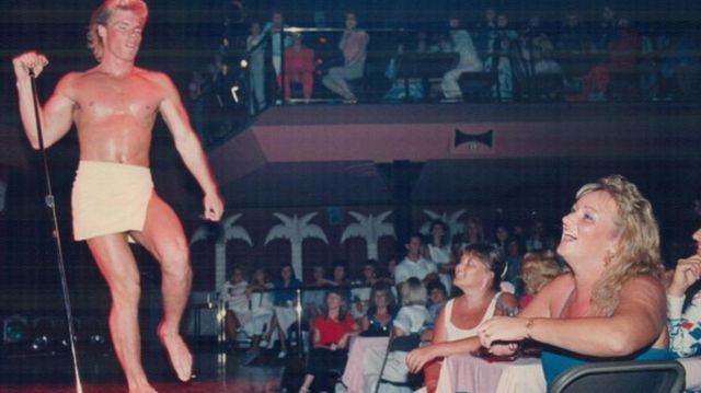 Chippendales: a história do 1º clube de striptease para mulheres nos EUA que acabou em assassinato