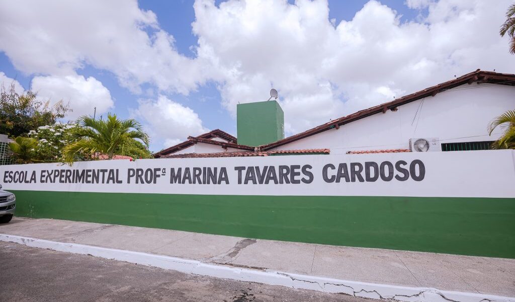 servicos-de-infraestrutura-sao-executados-na-escola-profa-marina-tavares