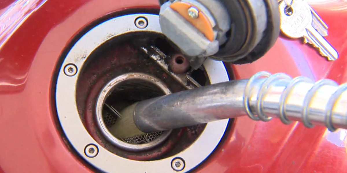 litro-da-gasolina-sobe-6%,-vendido-a-r$-5,57-nos-postos,-diz-anp