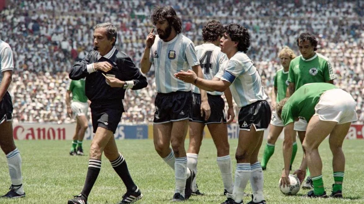 Após Romualdo, outro brasileiro foi árbitro de jogo da Argentina em Copas?