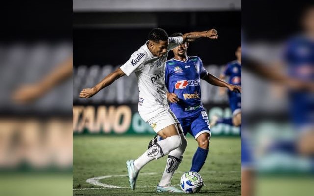 Mesmo com recusa de Ângelo, Flamengo marca reunião por contratação do atacante