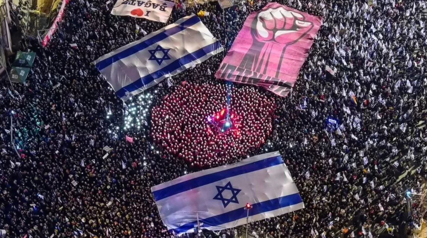 O que explica dia de protestos históricos em Israel