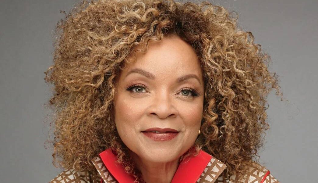 ruth-carter-se-torna-a-primeira-mulher-negra-da-historia-a-vencer-mais-de-um-oscar