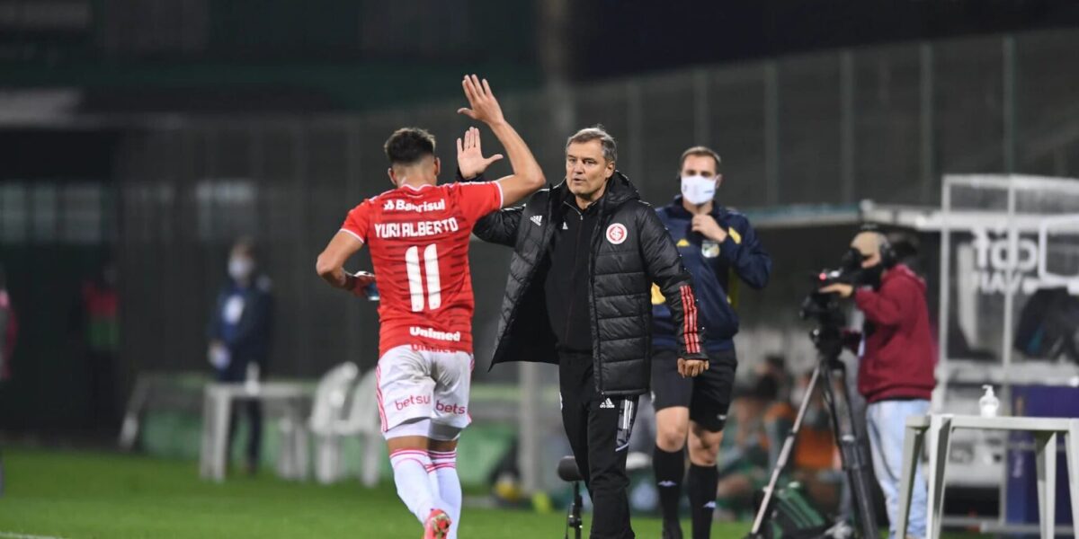 afundou-o-inter-e-agora-vai-trabalhar-em-velho-carrasco-do-colorado