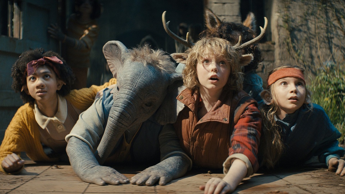 Gus e os híbridos em imagens da 2ª temporada de Sweet Tooth