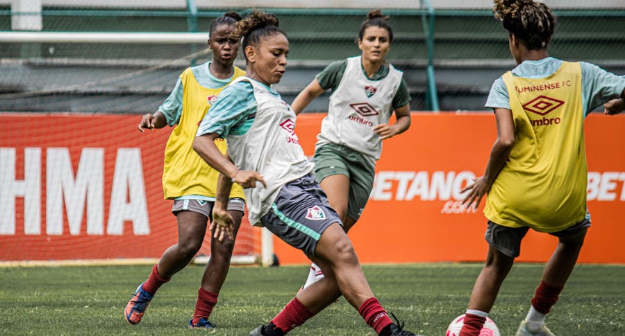 Time feminino sub-20 do Flu treina nas Laranjeiras de olho na estreia no Brasileiro