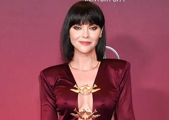 christina-ricci-diz-ter-sido-ameacada-de-processo-por-recusar-encenar-sexo-em-filme