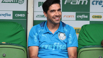 Abel Ferreira chega em 11 finais com o Palmeiras e se torna recordista