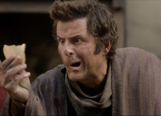 rivalidade-assassina-no-trailer-da-comedia-de-epoca-‘quasi’;-confira!