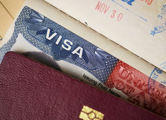 brasil-volta-a-exigir-visto-para-turistas-dos-estados-unidos,-australia,-japao-e-canada