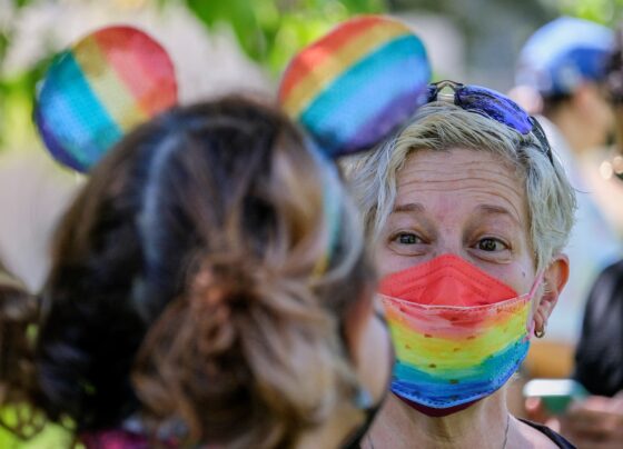 governador-da-florida,-de-olho-nas-eleicoes-presidenciais,-quer-proibir-aulas-de-orientacao-sexual-em-todo-curriculo-escolar-do-estado
