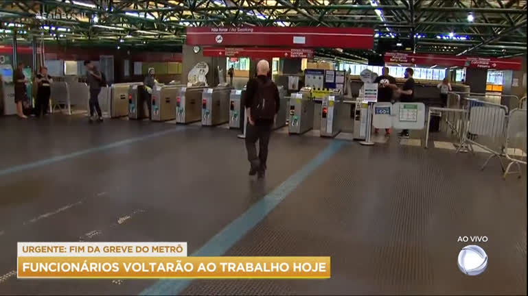 Após reunião com votação acirrada, trabalhadores decidem encerrar greve do metrô