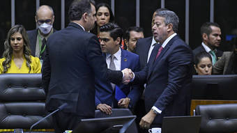 Lira fala em incoerência e pede que Pacheco ‘se digne’ a resolver MPs com todo o Congresso