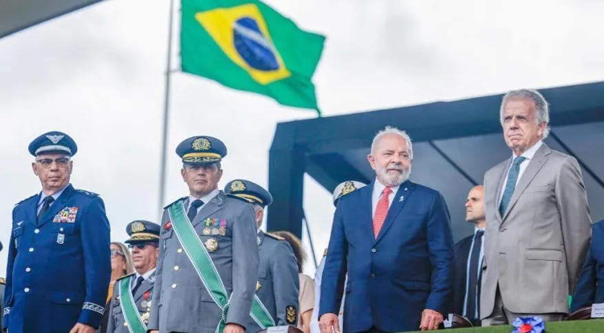 Lula deve ter nova conversa com general Amaro para definir GSI