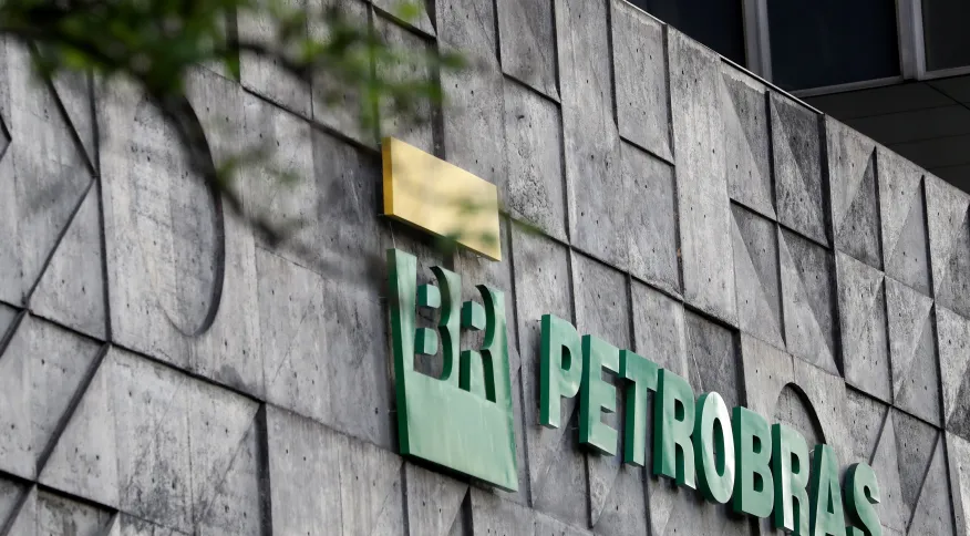 Petrobras anuncia corte no preço do gás natural em 8,1% a partir de 1º de maio