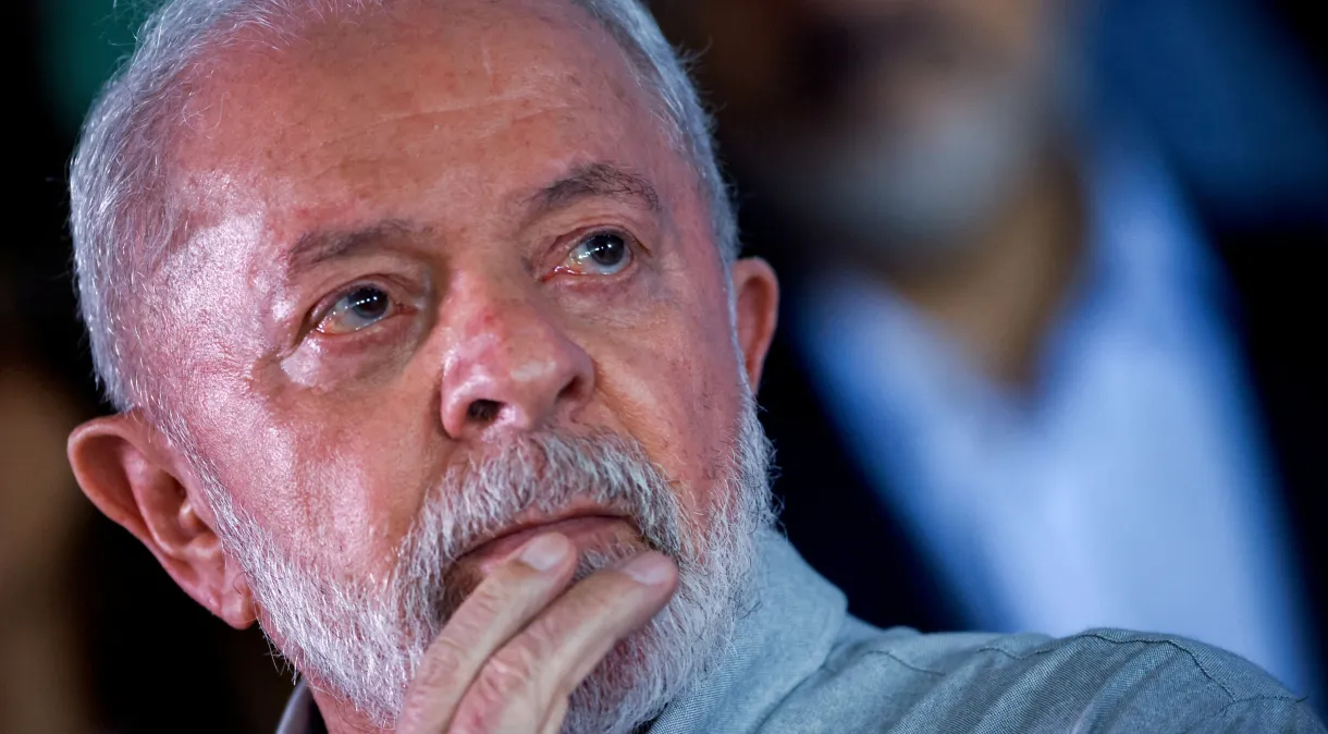 Lula critica gastos com guerra enquanto “milhões” passam fome