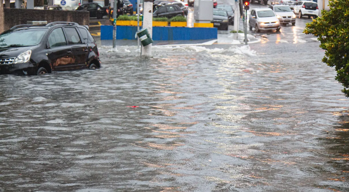 Cidade de São Paulo tem pontos de alagamento neste sábado; veja locais