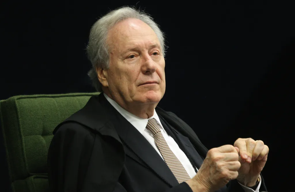 Lula anuncia Lewandowski no Ministério da Justiça nesta quinta