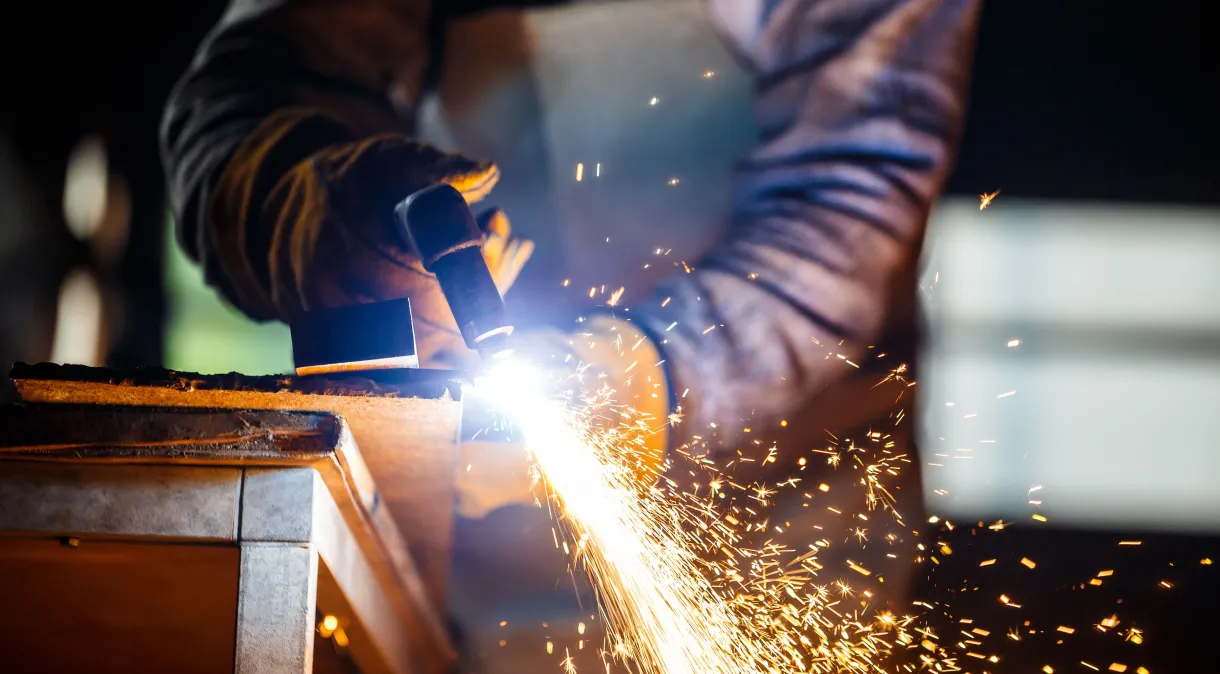 Produção industrial sobe 0,5% em novembro, diz IBGE