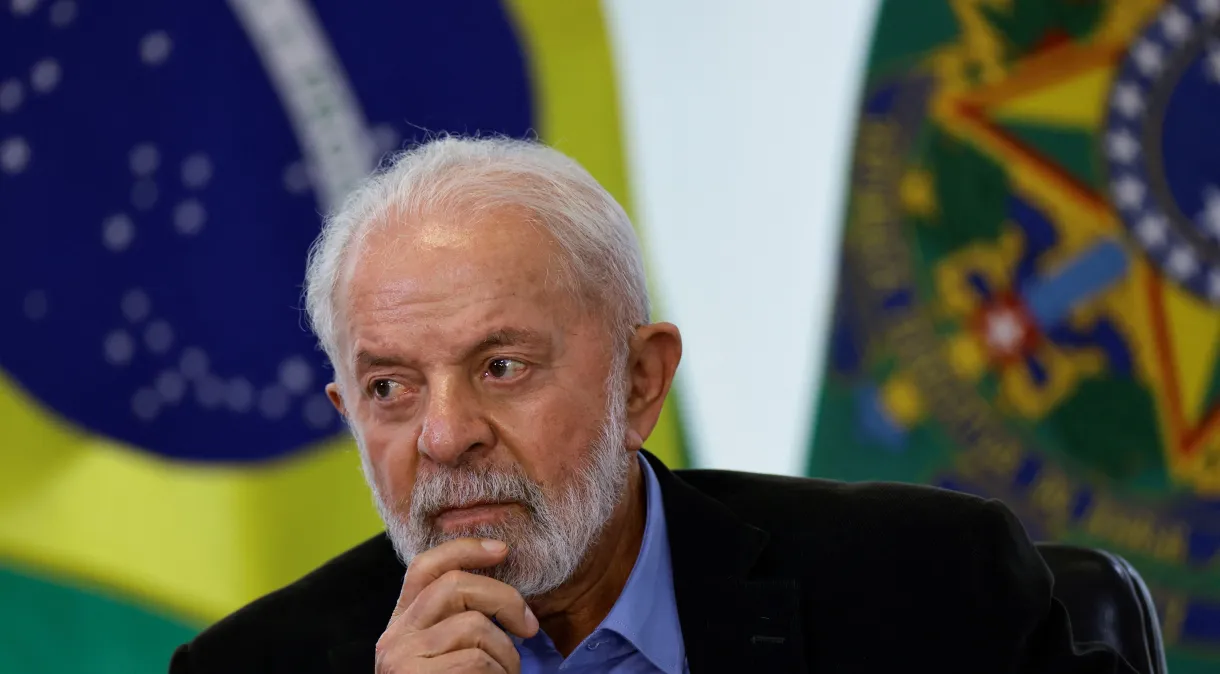 PGR diz que Lula tem imunidade temporária e não pode responder por queixa-crime de Bolsonaro