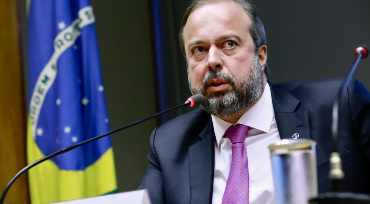 Governo vai recorrer de afastamento do presidente do conselho da Petrobras, diz ministro