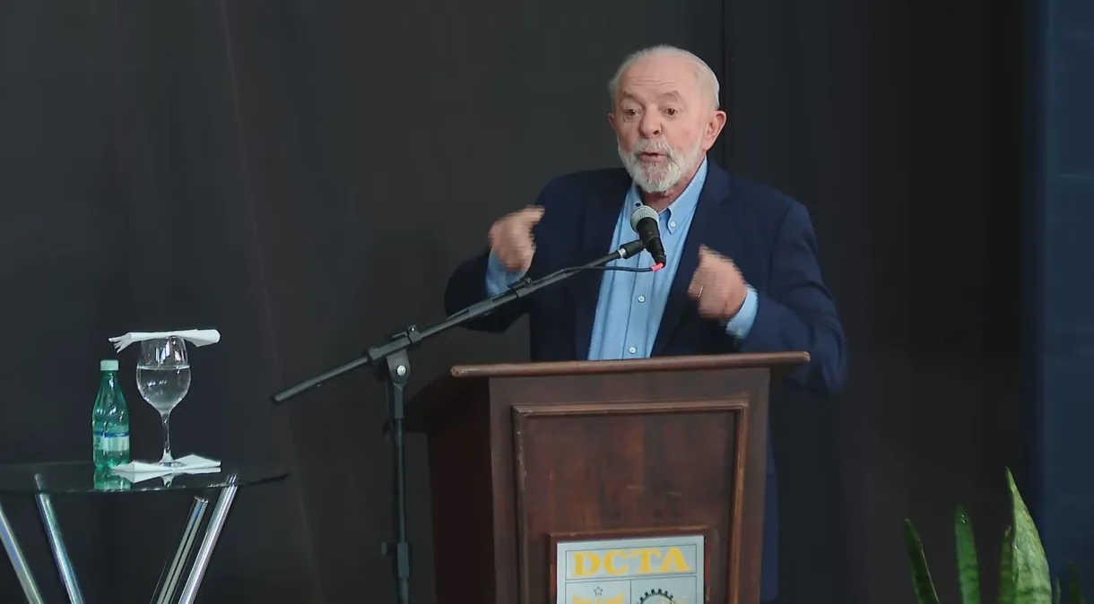 Lula defende investimentos na indústria de defesa “para construir paz, não para fazer guerra”
