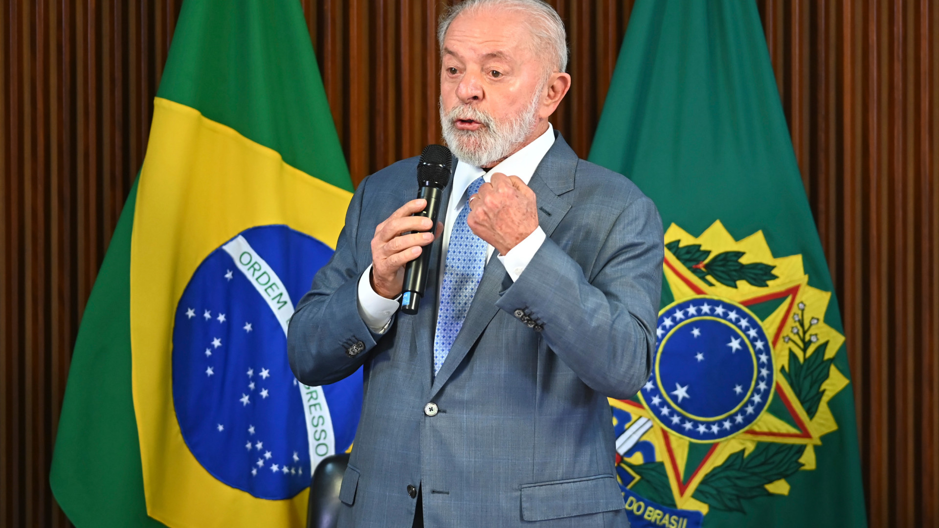 Pé-de-Meia: Lula diz que governo vai estender programa a inscritos no CadÚnico e incluir mais 1,2 milhão de beneficiários