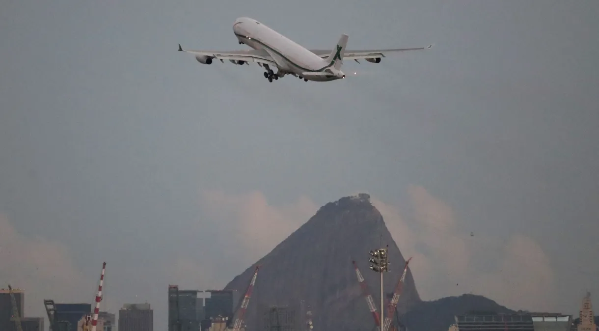 Voa Brasil: veja como vai funcionar e quem terá direito às passagens mais baratas